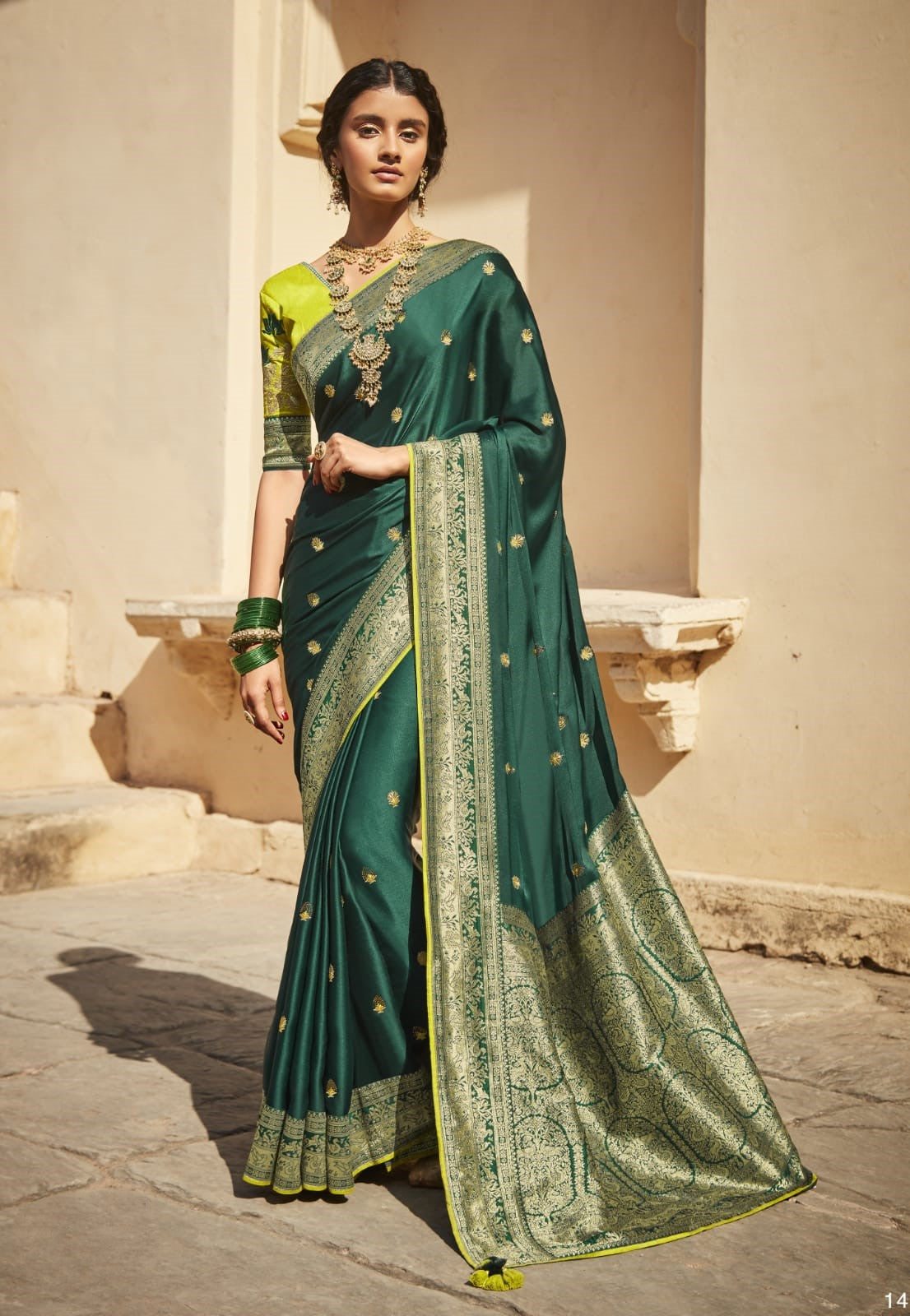 Buy Designer Traditional Saree For Engagement Online : 227670 -